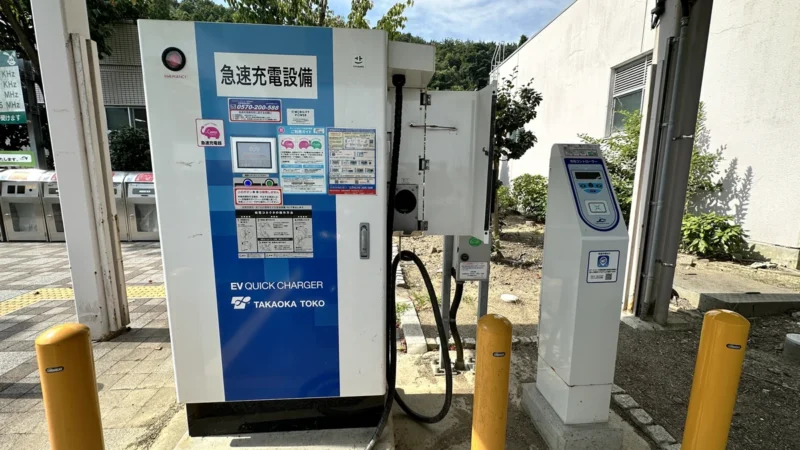 名立谷浜SA（上り）EV急速充電器