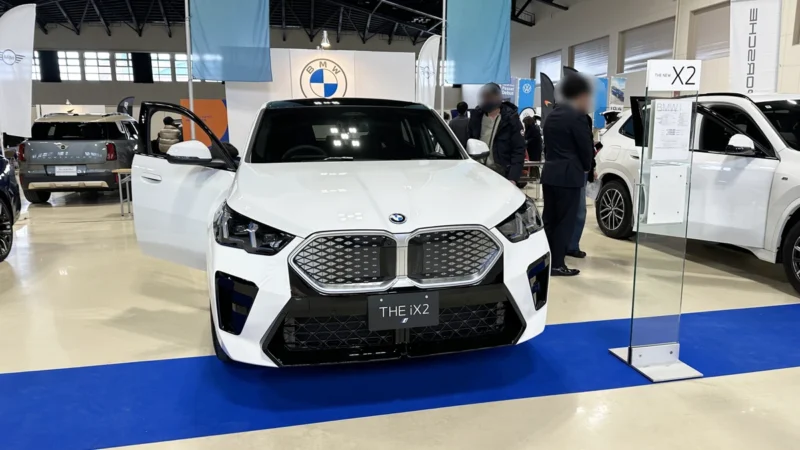 新潟EVカーフェア2025のBMW iX2